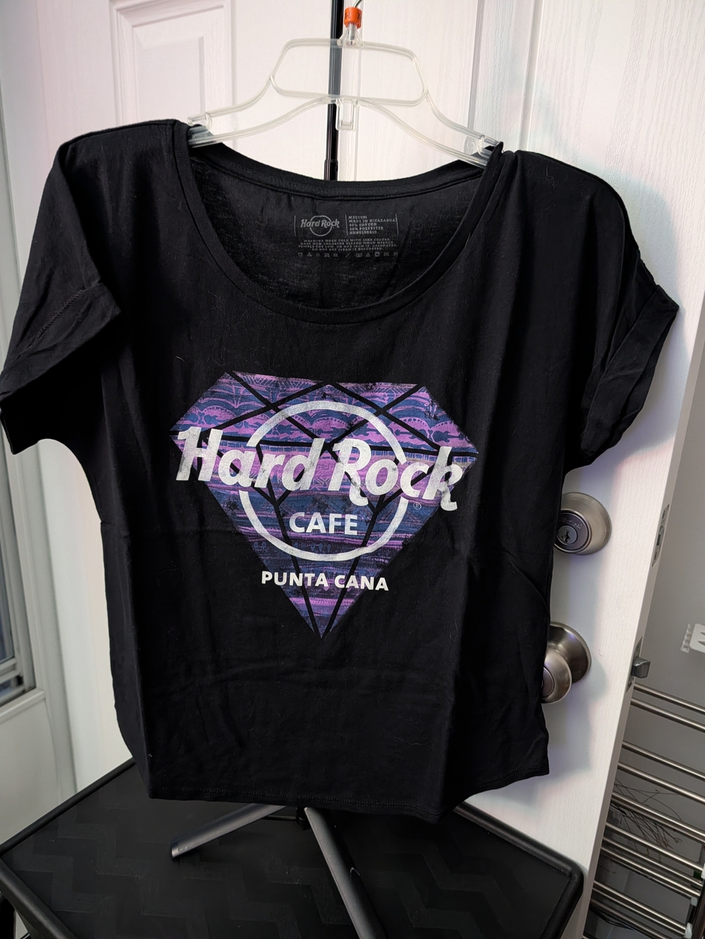 Hard Rock Cafe Black Tee with Purple Graphic Diamond